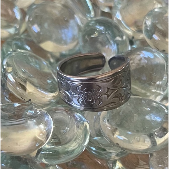 Handmade Stainless Steel Ring Size 6.5 - Picture 1 of 3